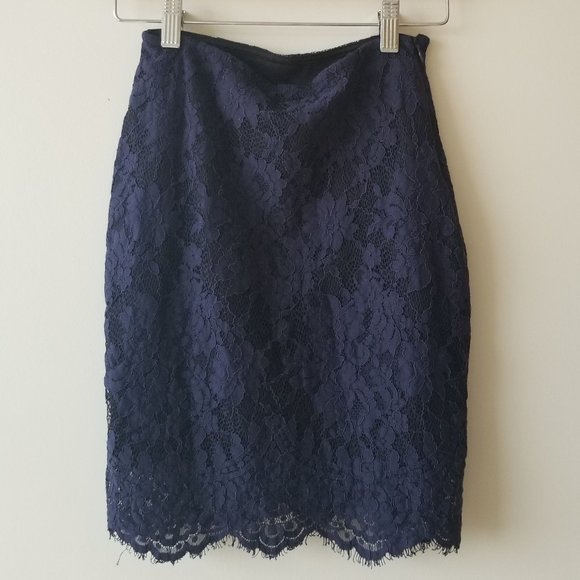 Forever 21 Blue Sequin Crop Top & Mini Skirt Set - Picture 8 of 13